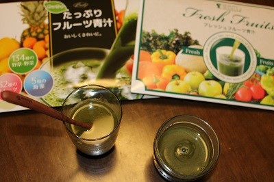 めっちゃたっぷりフルーツ青汁とフレッシュフルーツ青汁